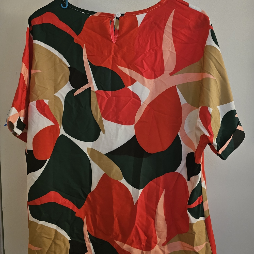 Fun Vibrant Top - Picture 3 of 4